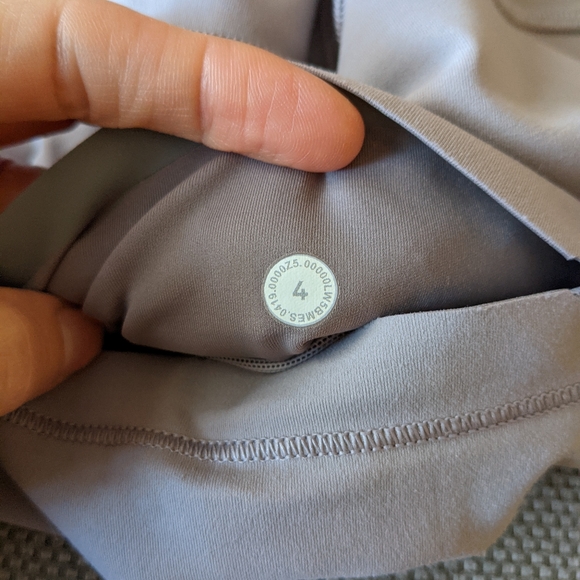 Lululemon In Movement Tight 25" - Picture 5 of 5